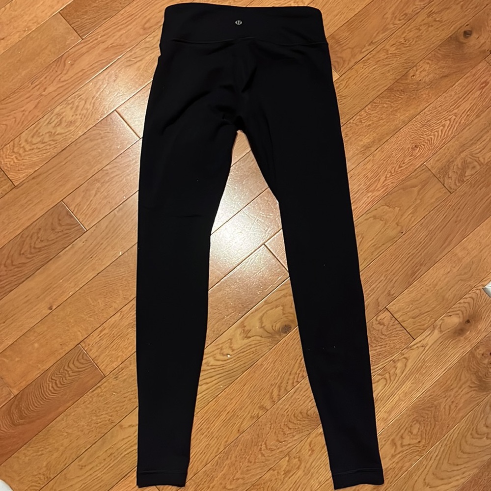 Black Lululemon leggings